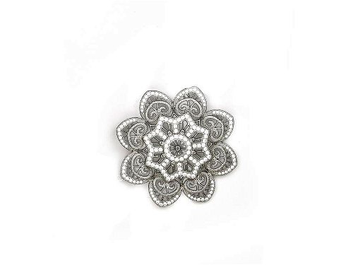 Doges Brooch (silver grey) - A stunning, elaborate, brooch resembling a 'rose window'