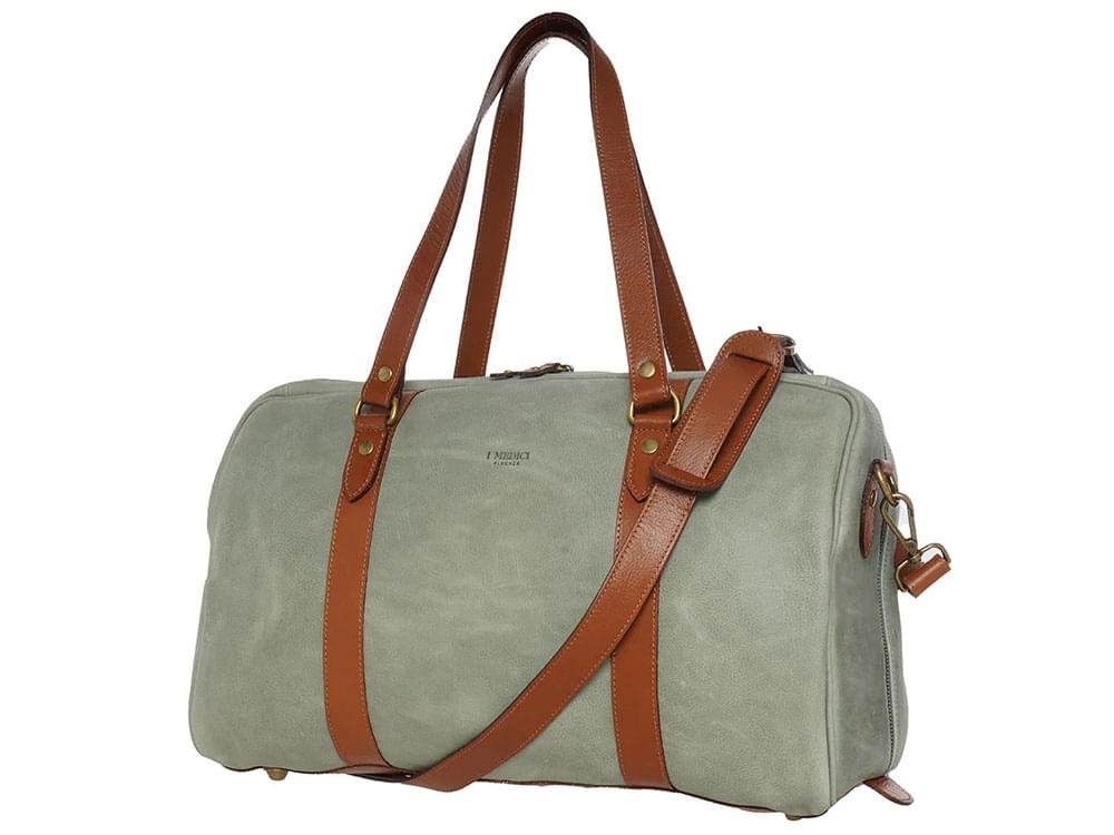 Pantelleria - Light, compact, leather travel bag