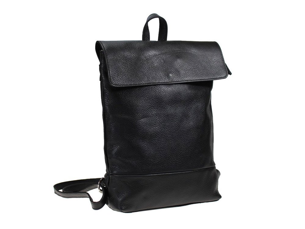 Rosate (black) - Plain, simple, leather backpack